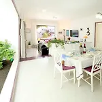 Dom wakacyjny Jazmin, 3 Bed In Mojones Puerto del Carmen (Lanzarote)