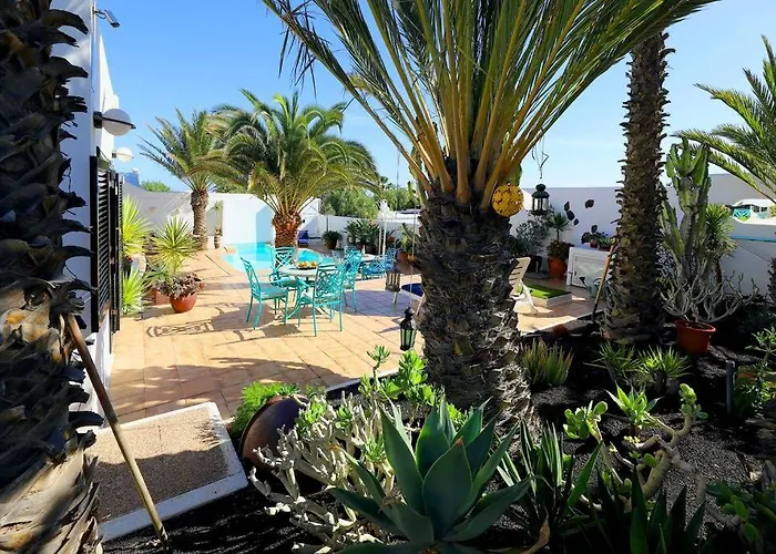 Jazmin, 3 Bed In Mojones *