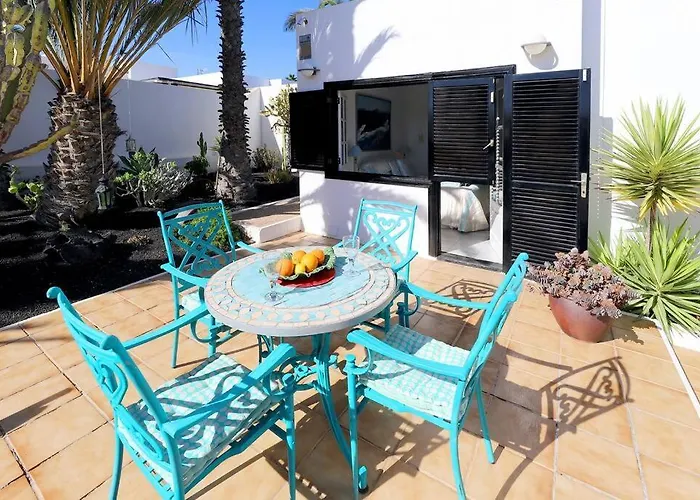 Semesterbostad Jazmin, 3 Bed In Mojones Puerto del Carmen (Lanzarote)